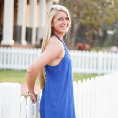 Profile Picture of Ashleigh Hooks (@ash_mwah) on Twitter