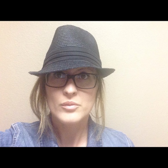 Profile Picture of Karen Haynes (@karenhaynes) on Poshmark