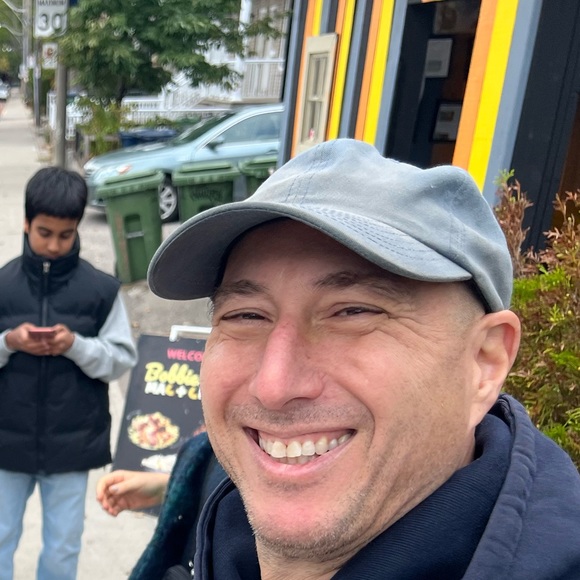 Profile Picture of Barry Martin (@barrymartin290) on Poshmark