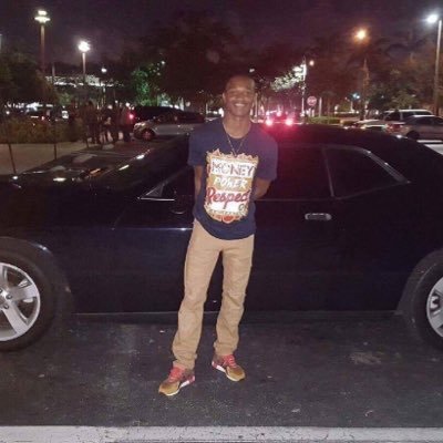 Profile Picture of Mike (@MichaelTyrone6) on Twitter