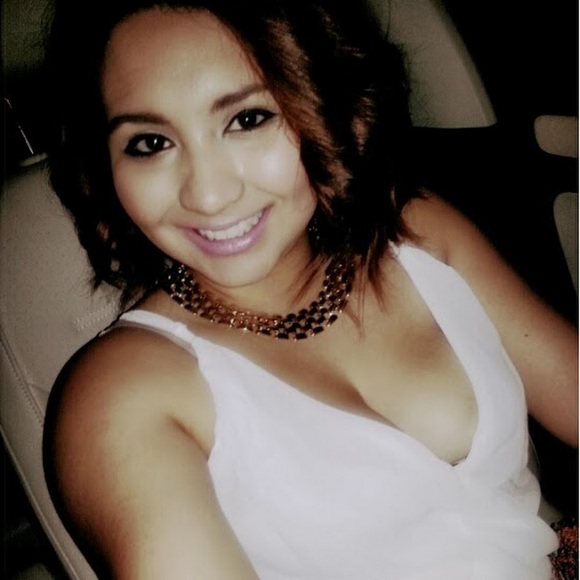 Profile Picture of Nancy Fava (@nancylfava) on Poshmark