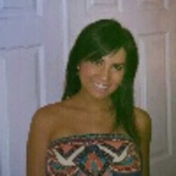 Profile Picture of Greicy Carvajal (@grachy22) on Poshmark