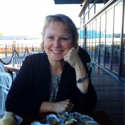 Profile Picture of Tina Link (@link_tina) on Twitter
