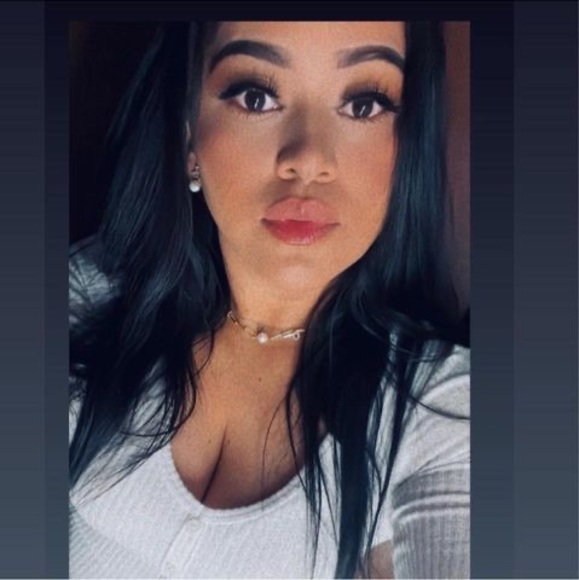 Profile Picture of Romero Romero (@maria_isabel_ro) on Poshmark