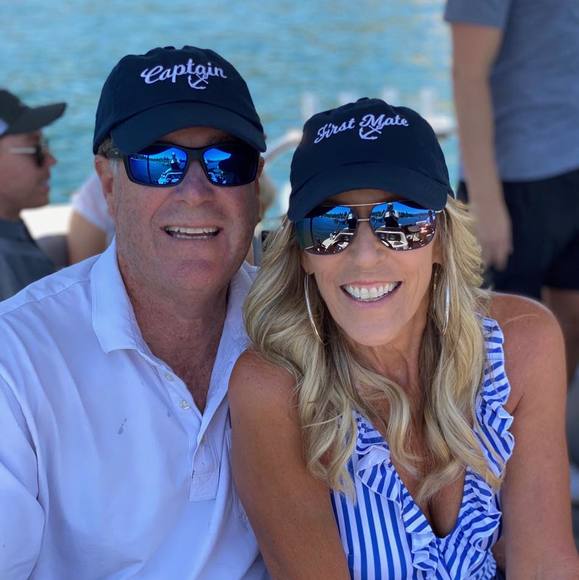 Profile Picture of Amy Gates (@amygates777) on Poshmark