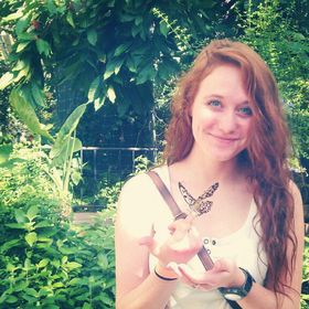 Profile Picture of Emily Bryans (@lilemilyroseeee) on Pinterest