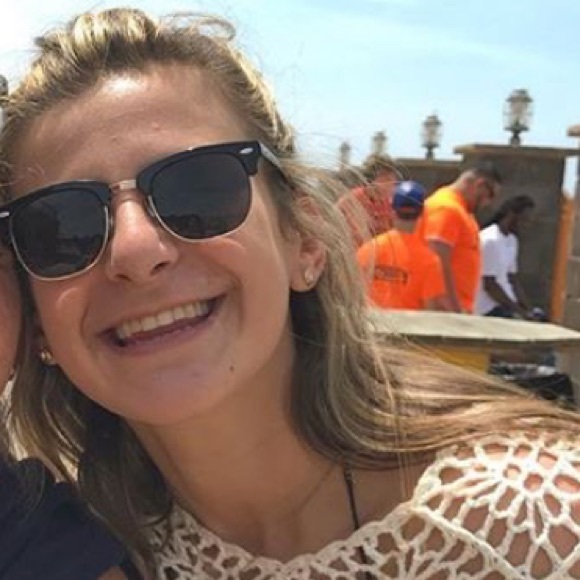 Marie Scime - Poshmark Profile Picture of Marie Scime (@recycleplz) on Poshmark