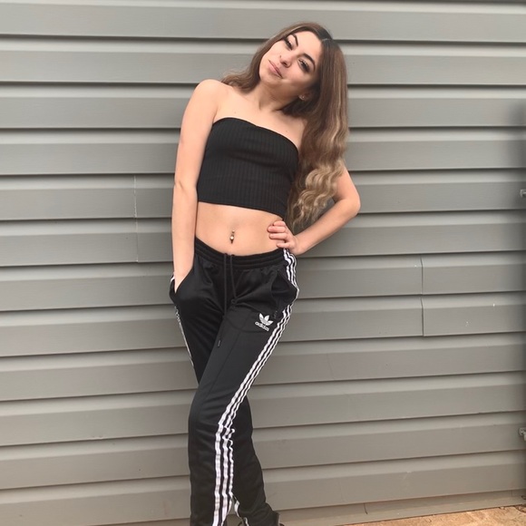 Profile Picture of Jaquelin Desantos (@jaquelind1) on Poshmark