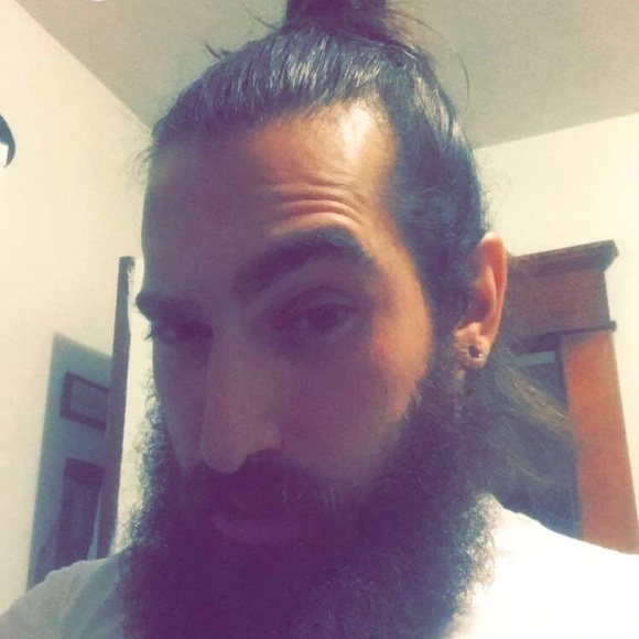 Profile Picture of Leppie Dupont (@leppie10) on Poshmark