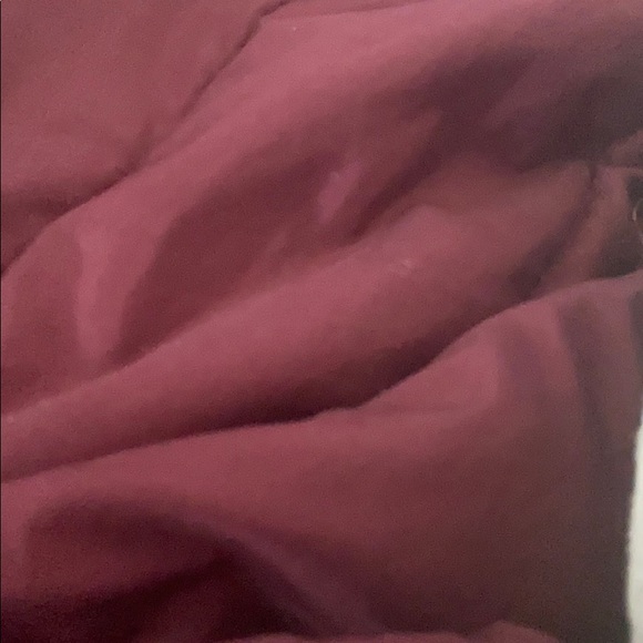 Profile Picture of Aisia Woods (@aisiawoods) on Poshmark