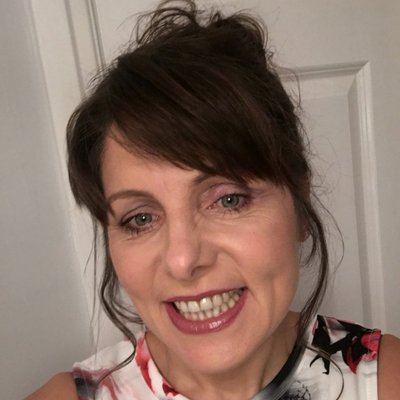 Profile Picture of Vicky Maxwell (@queenoftheaga) on Twitter