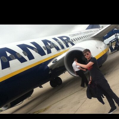 Profile Picture of Dan Farnan (@danjibbly) on Twitter