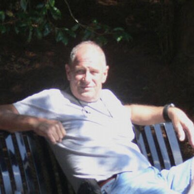 Profile Picture of Mike Ritzel (@meandmyblazer) on Twitter