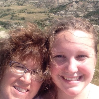 Profile Picture of Michelle Bennett (@shelly4realzz) on Twitter