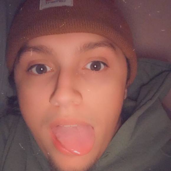 Profile Picture of Aj Ramos (@ajramos13) on Poshmark