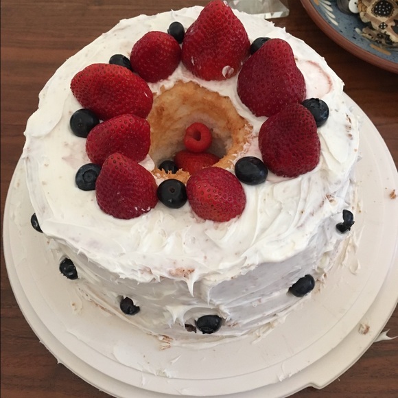 Profile Picture of Debbie Beauchamp (@debbiebeauchamp) on Poshmark