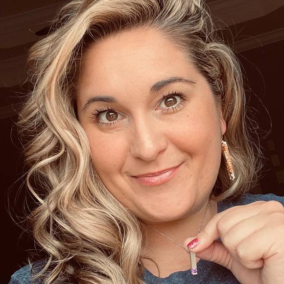 Profile Picture of Jessica Black (@jmrs51383) on Poshmark
