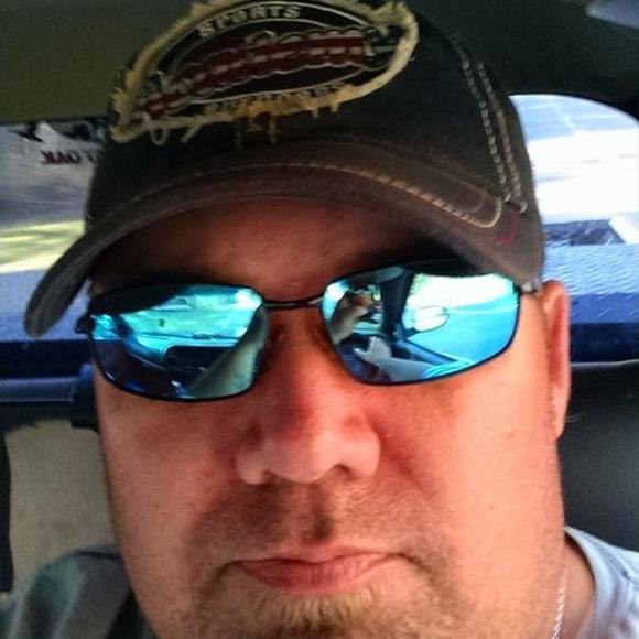 Profile Picture of Michael Spinosa (@michaelspinosa) on Poshmark