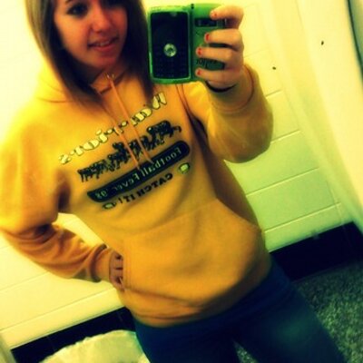 Profile Picture of Katelyn Bowman (@iloveaustinnnn) on Twitter