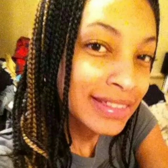 Profile Picture of Natasha Courseault (@minnieredd) on Poshmark