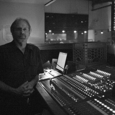 Profile Picture of Darrell Young (@ZippersSoundman) on Twitter