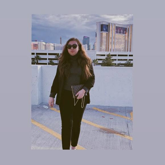 Profile Picture of Isabel Cortez (@cortezisabel79) on Poshmark