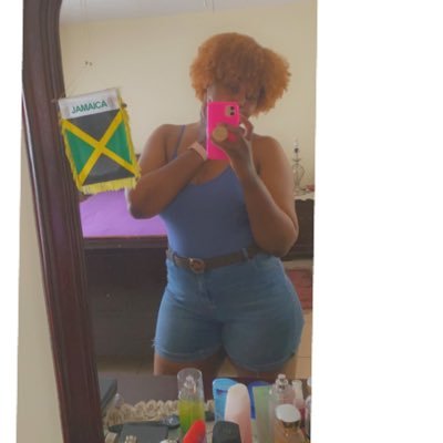 Profile Picture of Tee (@Tori__Blair) on Twitter