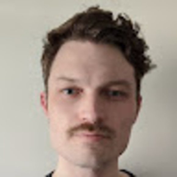 Profile Picture of Peter Ash (@rapprocher) on Poshmark