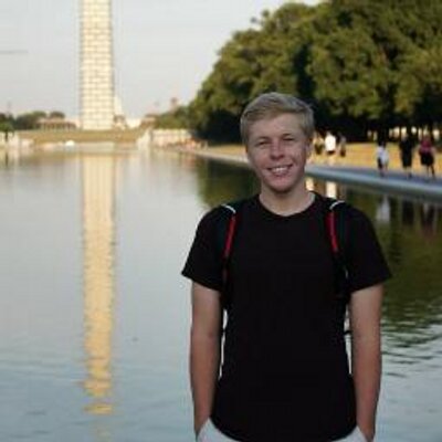 Profile Picture of Andrew Bellwoar (@@ABellOnVibrate) on Twitter