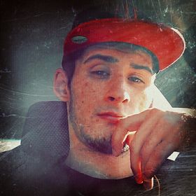 Profile Picture of Brandon Coffey (@coffeyykc) on Pinterest