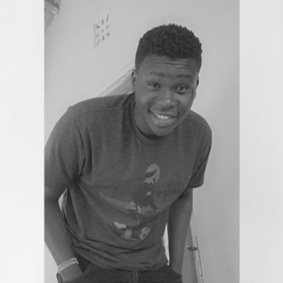 Profile Picture of Apparently Ian Le Chaser (@Iansmit92469781) on Twitter