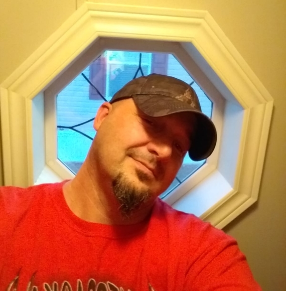 Profile Picture of Steve Radican (@steveradican) on Poshmark
