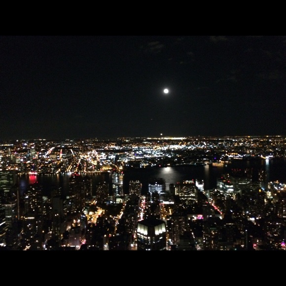 Profile Picture of Jeanelly Aviles (@jeanelly1) on Poshmark