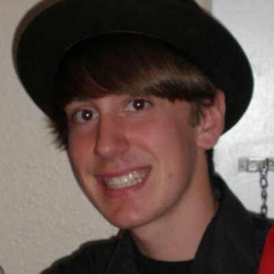 Profile Picture of Robin Ewing (@rewing1992) on Twitter