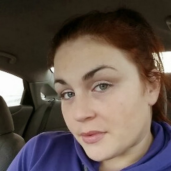 Profile Picture of Holly Spisak (@hspisak) on Poshmark