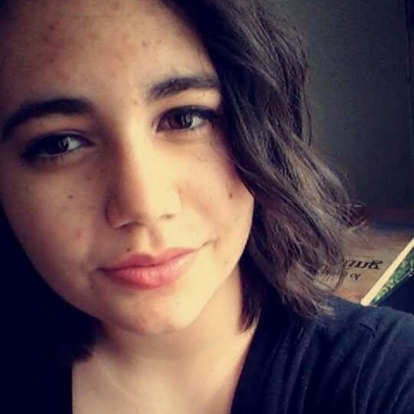Profile Picture of Bibi Nicklas (@emberjames) on Poshmark