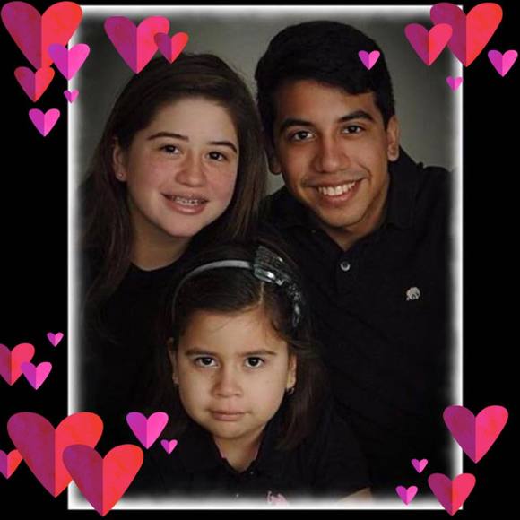 Profile Picture of Fidelo Ojeda (@fideloojeda) on Poshmark