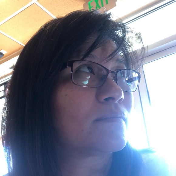 Joan Wong - Poshmark Profile Picture of Joan Wong (@joanboi) on Poshmark