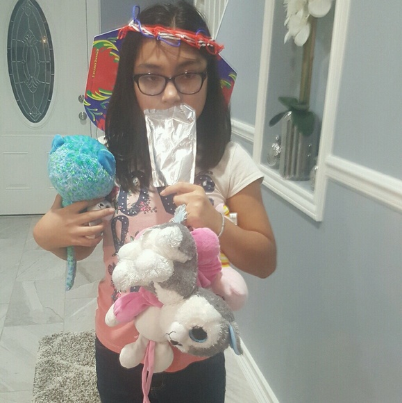 Profile Picture of Nancy Constantino (@d6const) on Poshmark