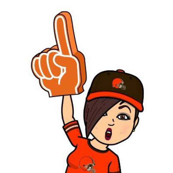 Profile Picture of Heather Roberts (@hcaye1967) on Poshmark