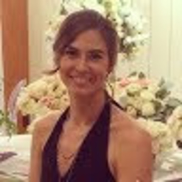 Profile Picture of Amelia Gabelman (@ameliagabelman) on Poshmark