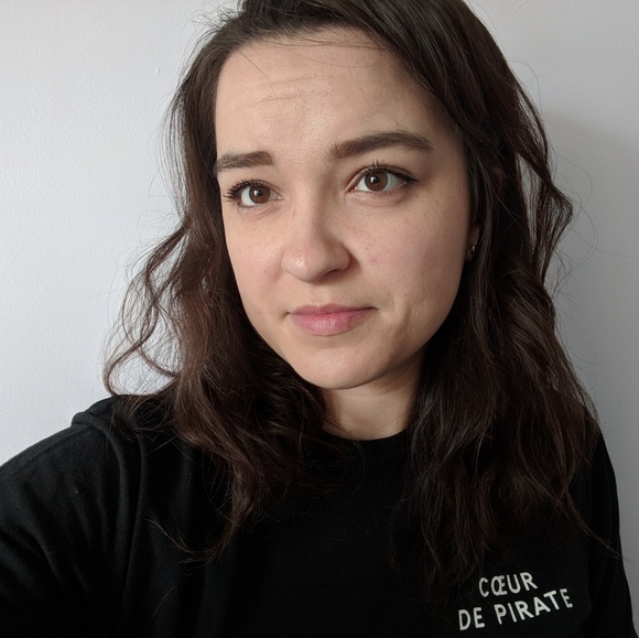 Profile Picture of Madeleine Bouchie (@mad__e) on Poshmark