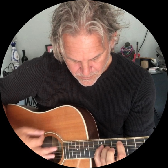 Profile Picture of Scott Lifschultz (@scottlifschultz) on Poshmark