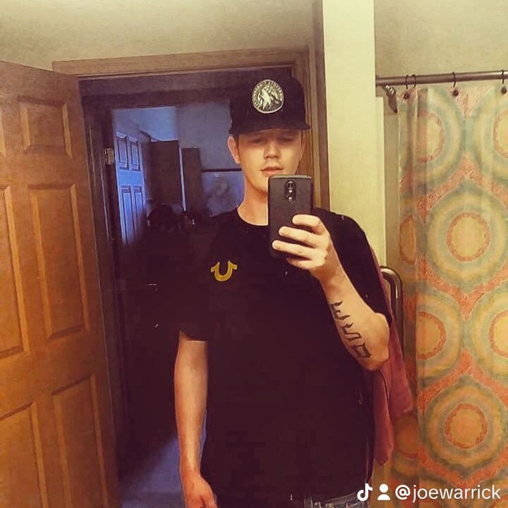 Profile Picture of joewarrick (@joewarrick) on Tiktok