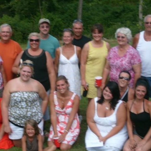 Pamela Ziesemer - Poshmark Profile Picture of Pamela Ziesemer (@pamelaziesemer) on Poshmark