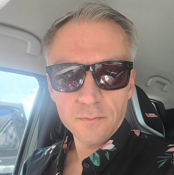 Profile Picture of Kelby Ramer (@kelbyramer) on Poshmark