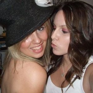 Profile Picture of Libby Lowery (@libbybubbles) on Myspace