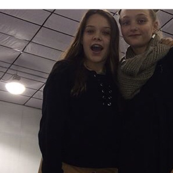 Profile Picture of Kaitlyn Brodtmann (@kaitlyn_brodt) on Poshmark
