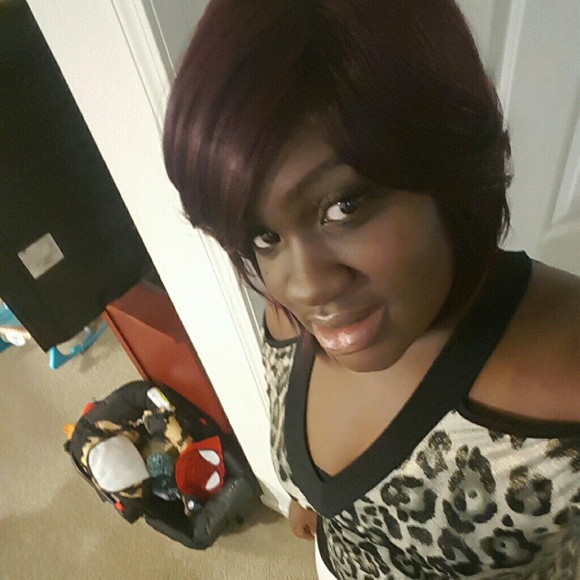 Profile Picture of Latoshia Briggs (@lbriggs85) on Poshmark