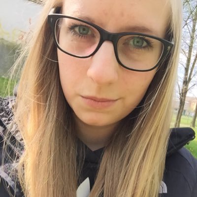 Profile Picture of Julia Schröter (@Juleyys) on Twitter